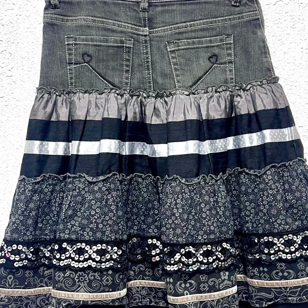 The Children's Place Black and Gray Bubble‎ Mini Skirt 8
